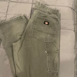 Dickies Men's Cargo Pants in Olive